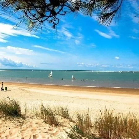 Villa Le Bois D'eleis 3 *
